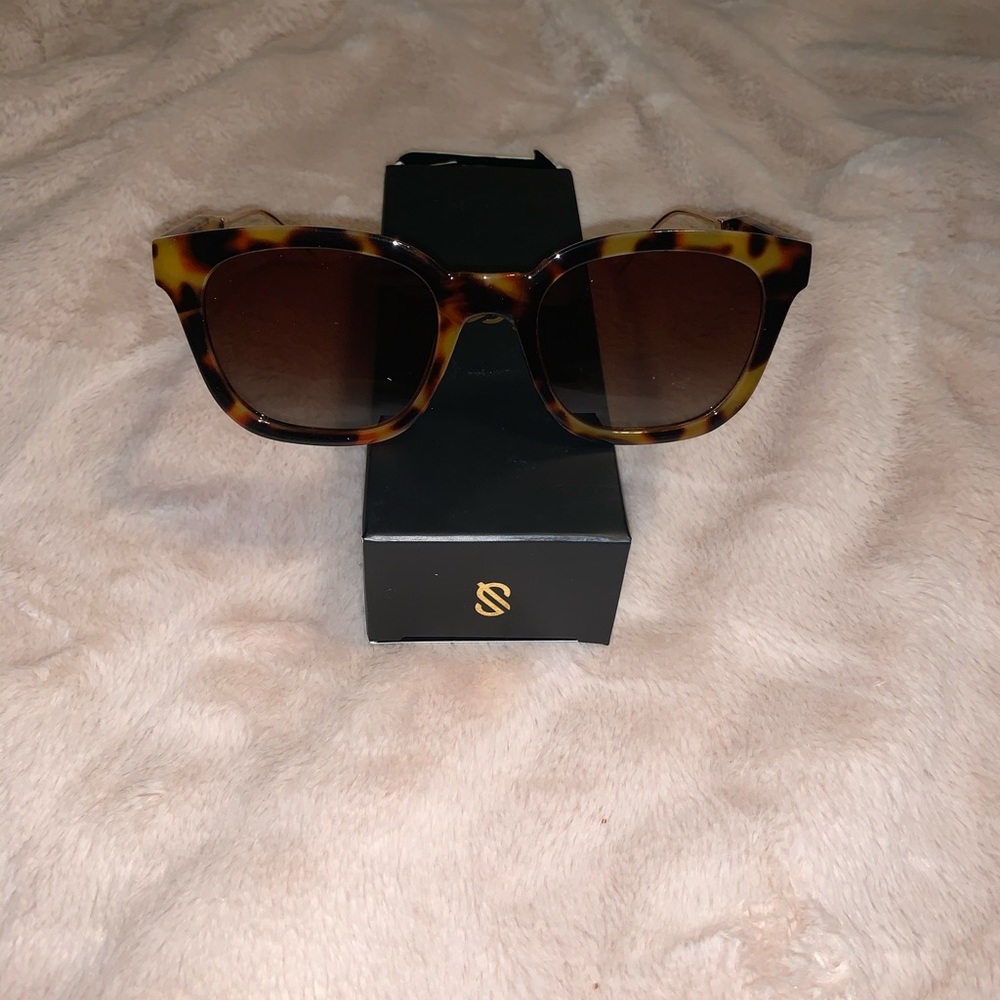 Sojos Leopard Print Sunglasses